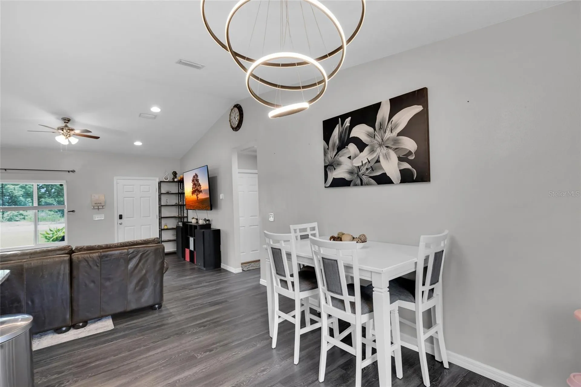 20 Malauka Circle Ocklawaha FL 32179