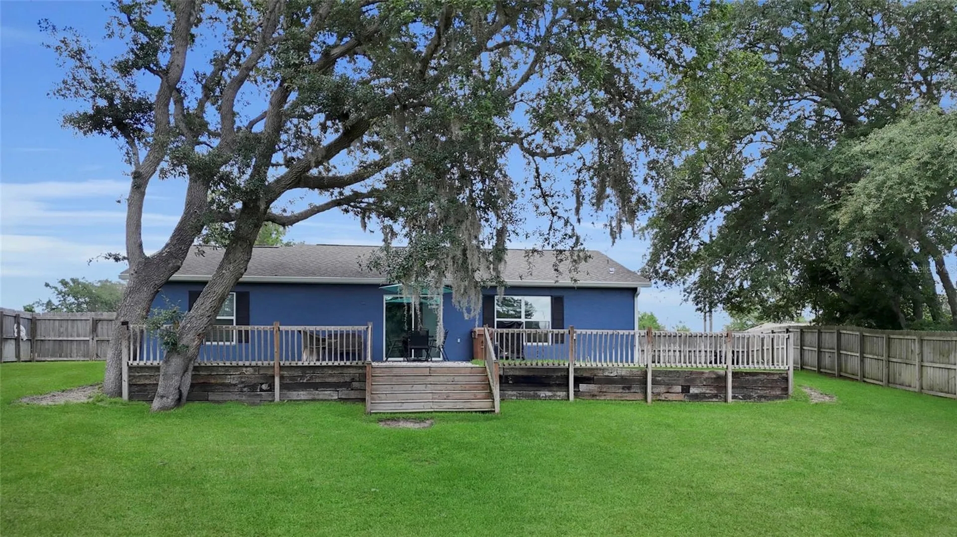 20 Malauka Circle Ocklawaha FL 32179