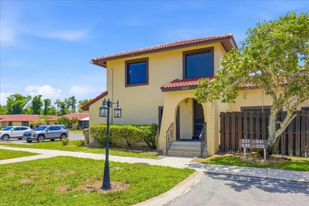 535 Hunter Circle Kissimmee FL 34758