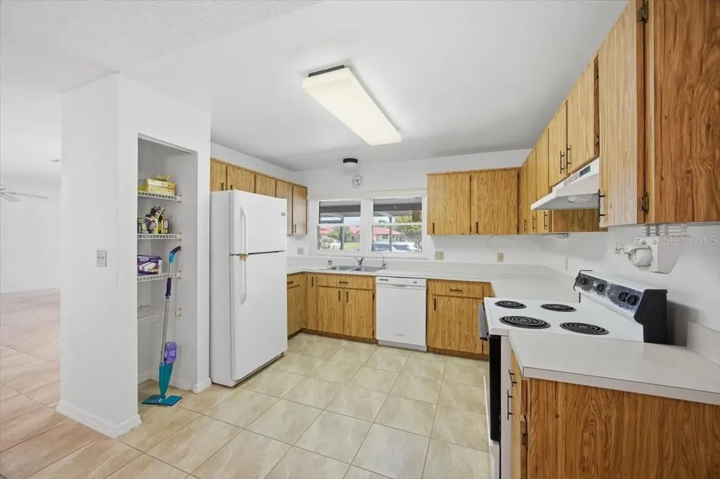 535 Hunter Circle Kissimmee FL 34758