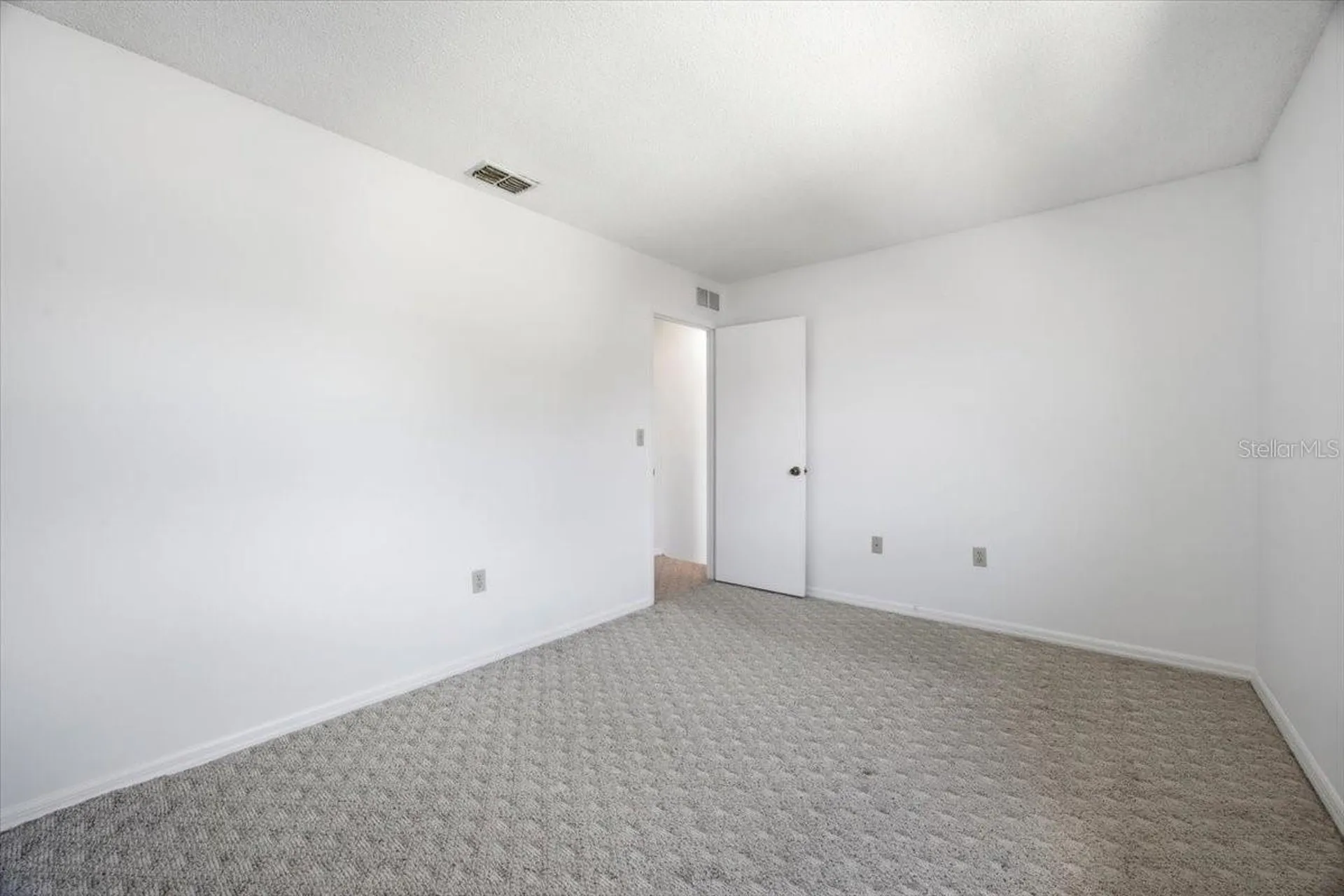 535 Hunter Circle Kissimmee FL 34758