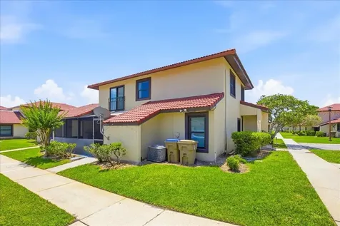 535 Hunter Circle Kissimmee FL 34758