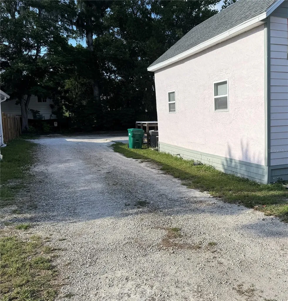 20707 Walnut Street Dunnellon FL 34431