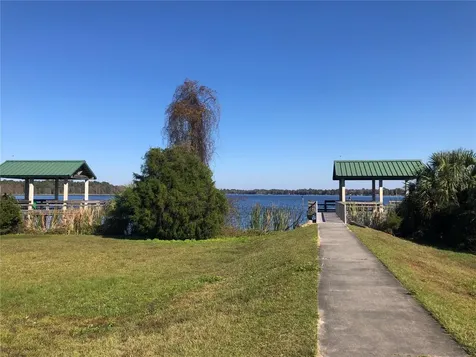20707 Walnut Street Dunnellon FL 34431