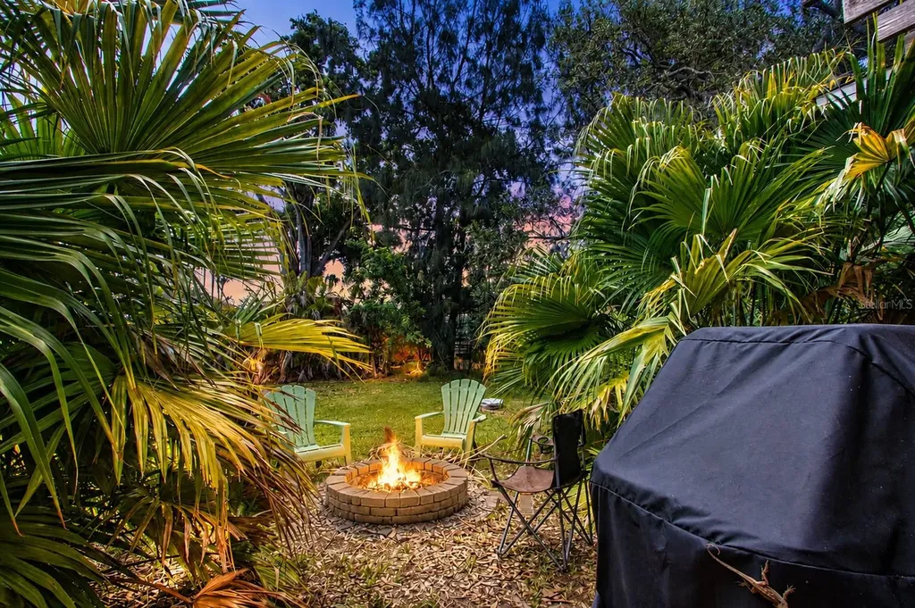 6109 Kracker Avenue Gibsonton FL 33534