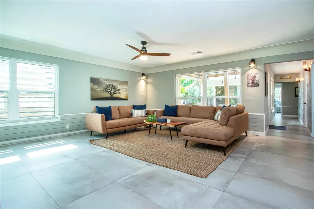 6109 Kracker Avenue Gibsonton FL 33534