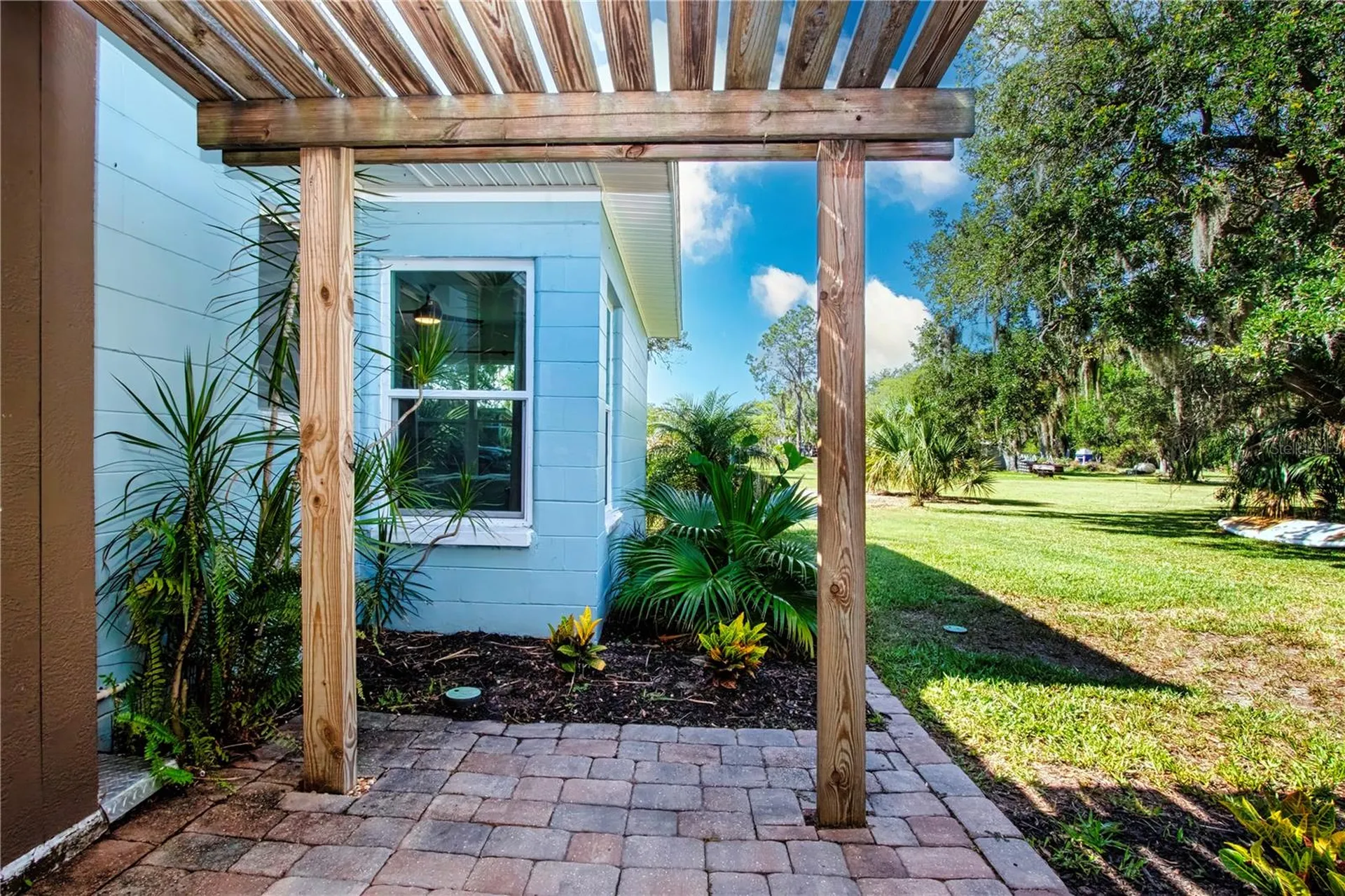 6109 Kracker Avenue Gibsonton FL 33534