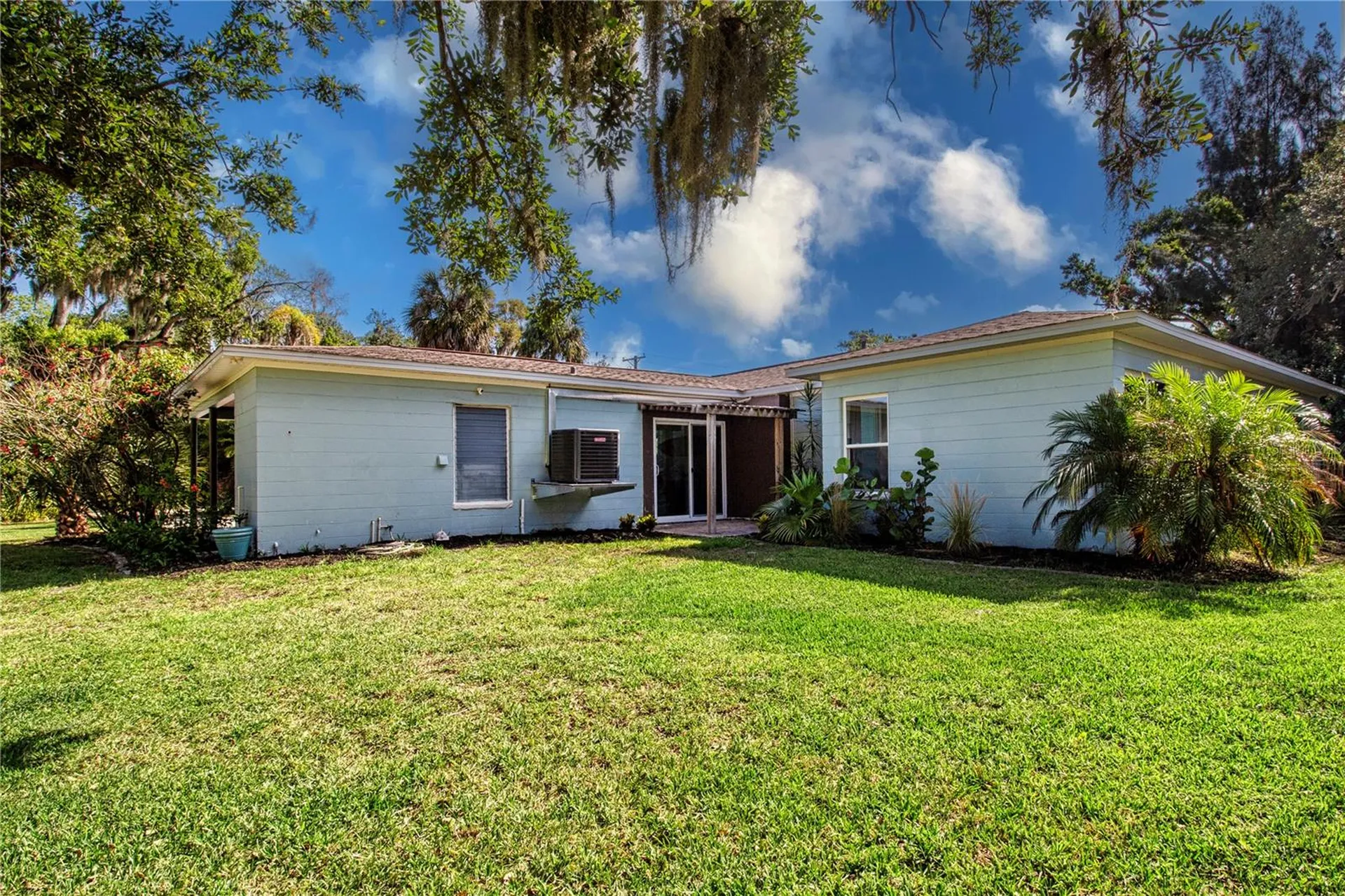 6109 Kracker Avenue Gibsonton FL 33534