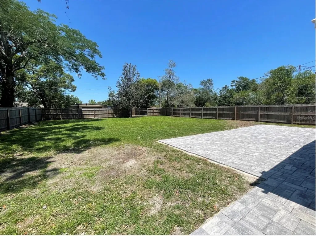 331 E 6th Street Oviedo FL 32766