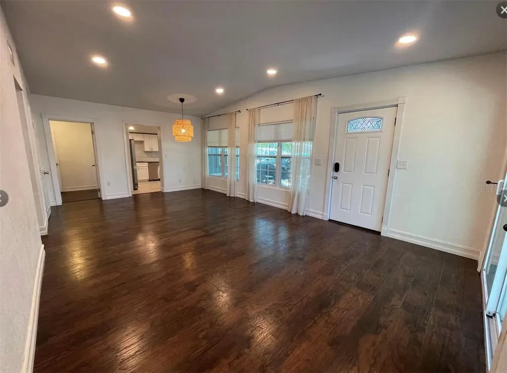 331 E 6th Street Oviedo FL 32766