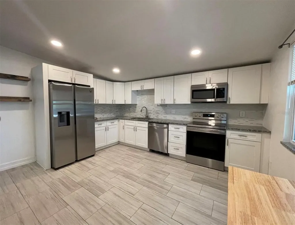 331 E 6th Street Oviedo FL 32766