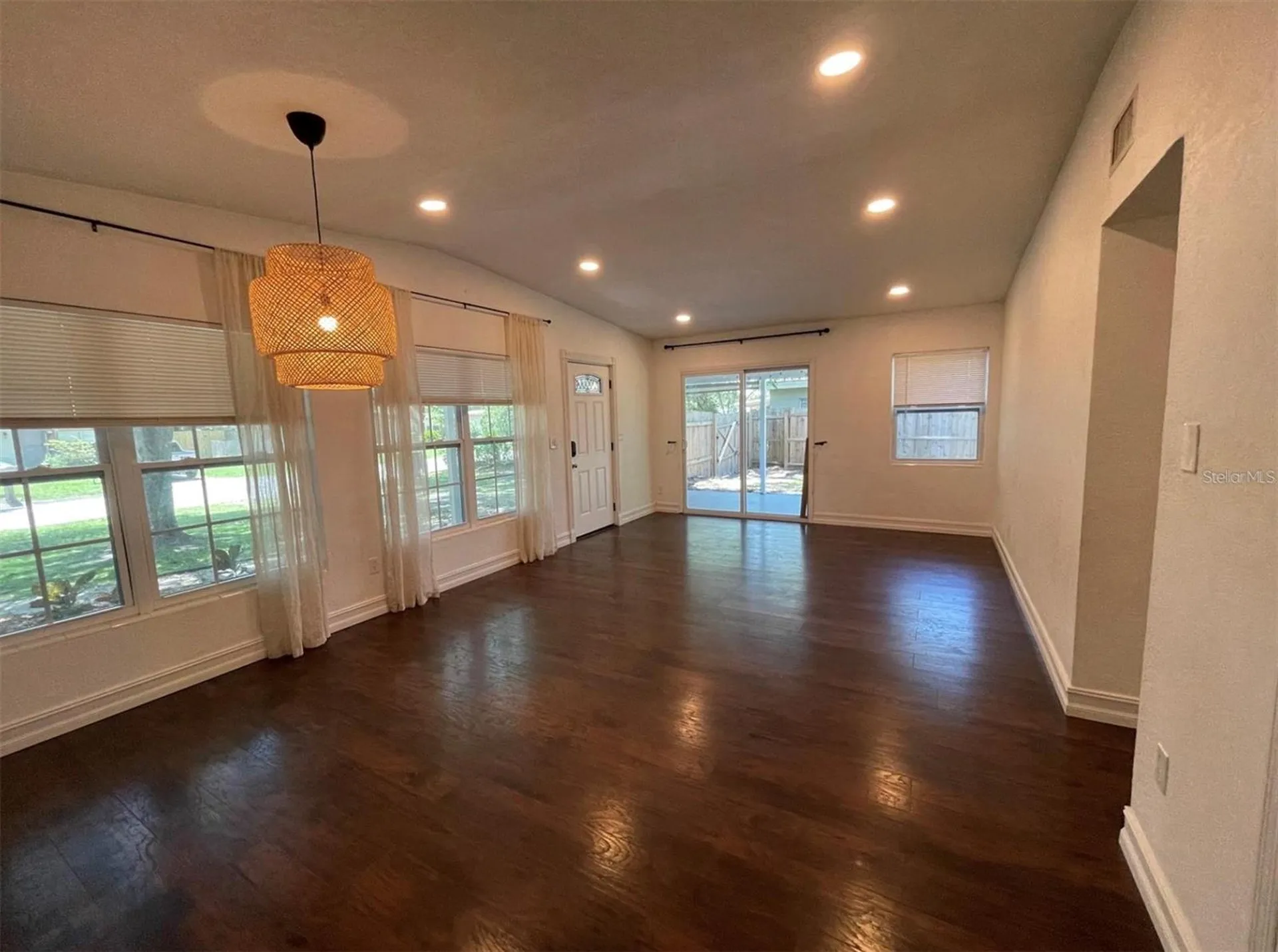 331 E 6th Street Oviedo FL 32766