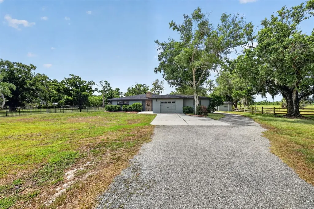 6147 Hupa Road Sarasota FL 34241