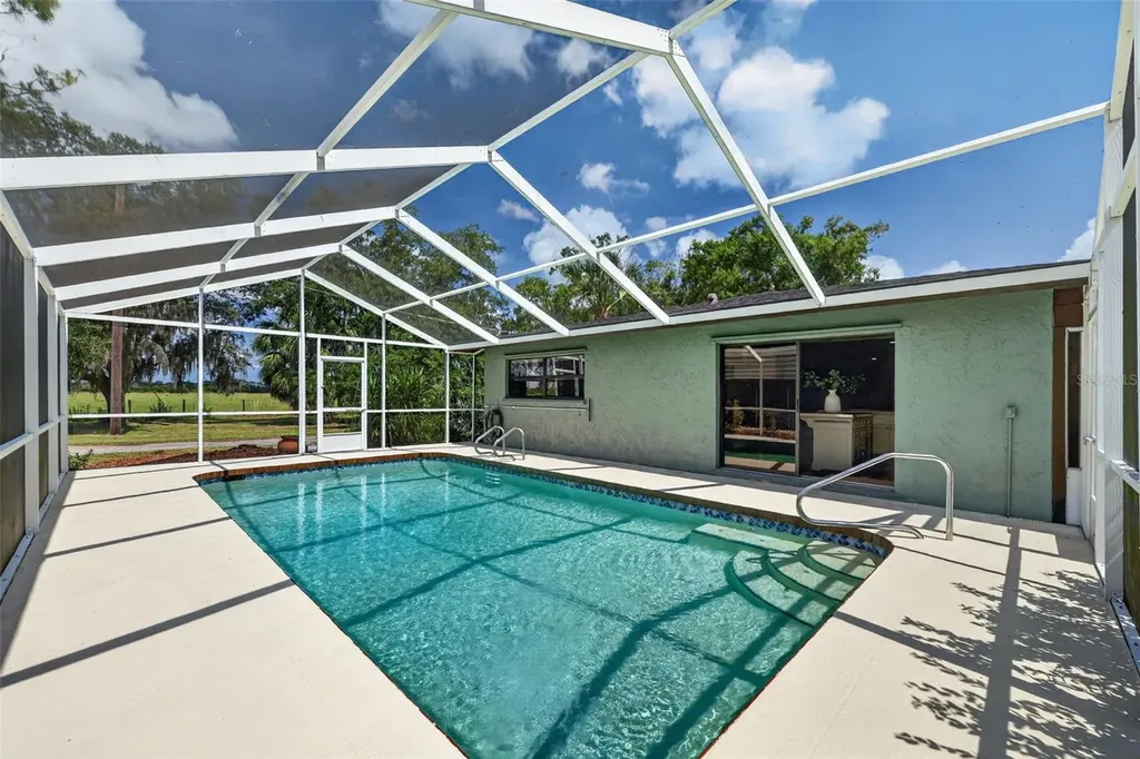 6147 Hupa Road Sarasota FL 34241