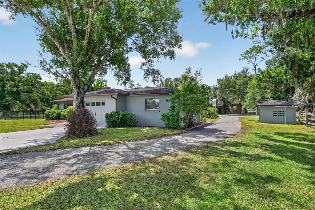 6147 Hupa Road Sarasota FL 34241