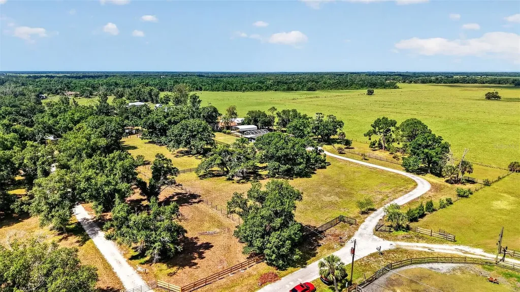 6147 Hupa Road Sarasota FL 34241