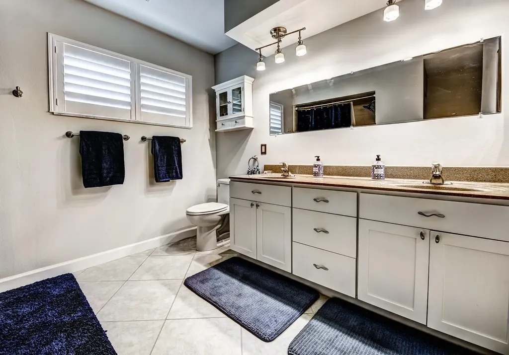 130 Southampton Place Venice FL 34293