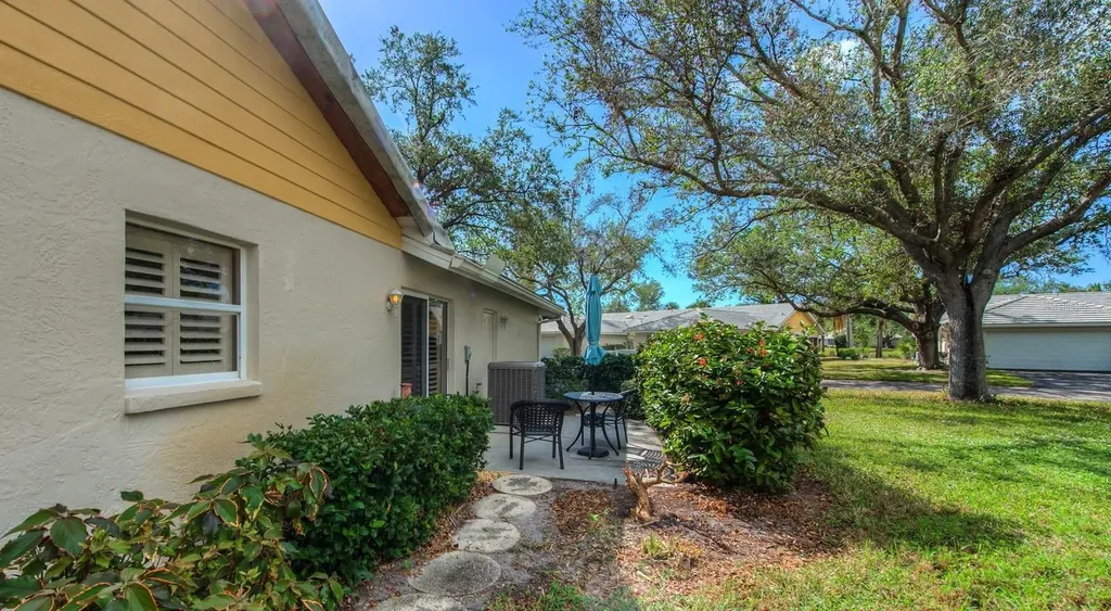 130 Southampton Place Venice FL 34293