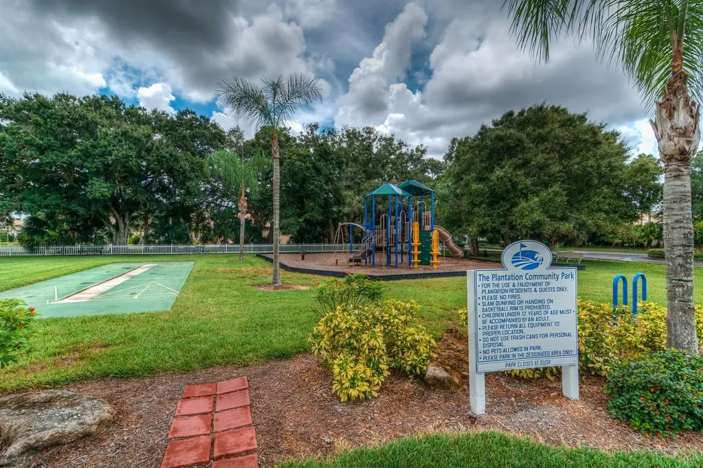 130 Southampton Place Venice FL 34293