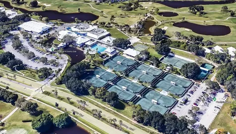 130 Southampton Place Venice FL 34293