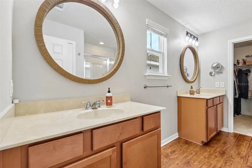 11822 Silverlake Park Drive Windermere FL 34786