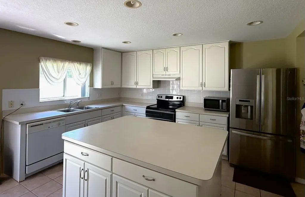 32111 Brookstone Drive Wesley Chapel FL 33545