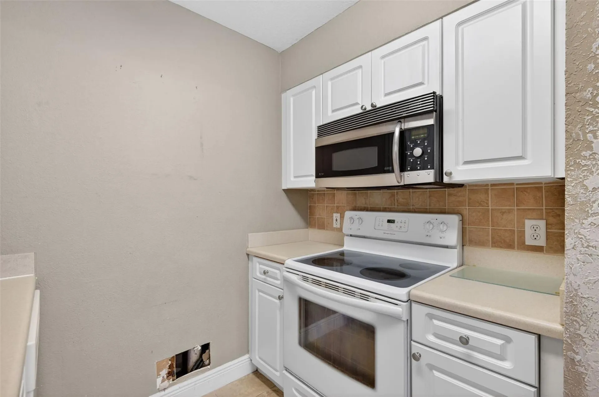 2521 Cedar Cypress Court Tampa FL 33618