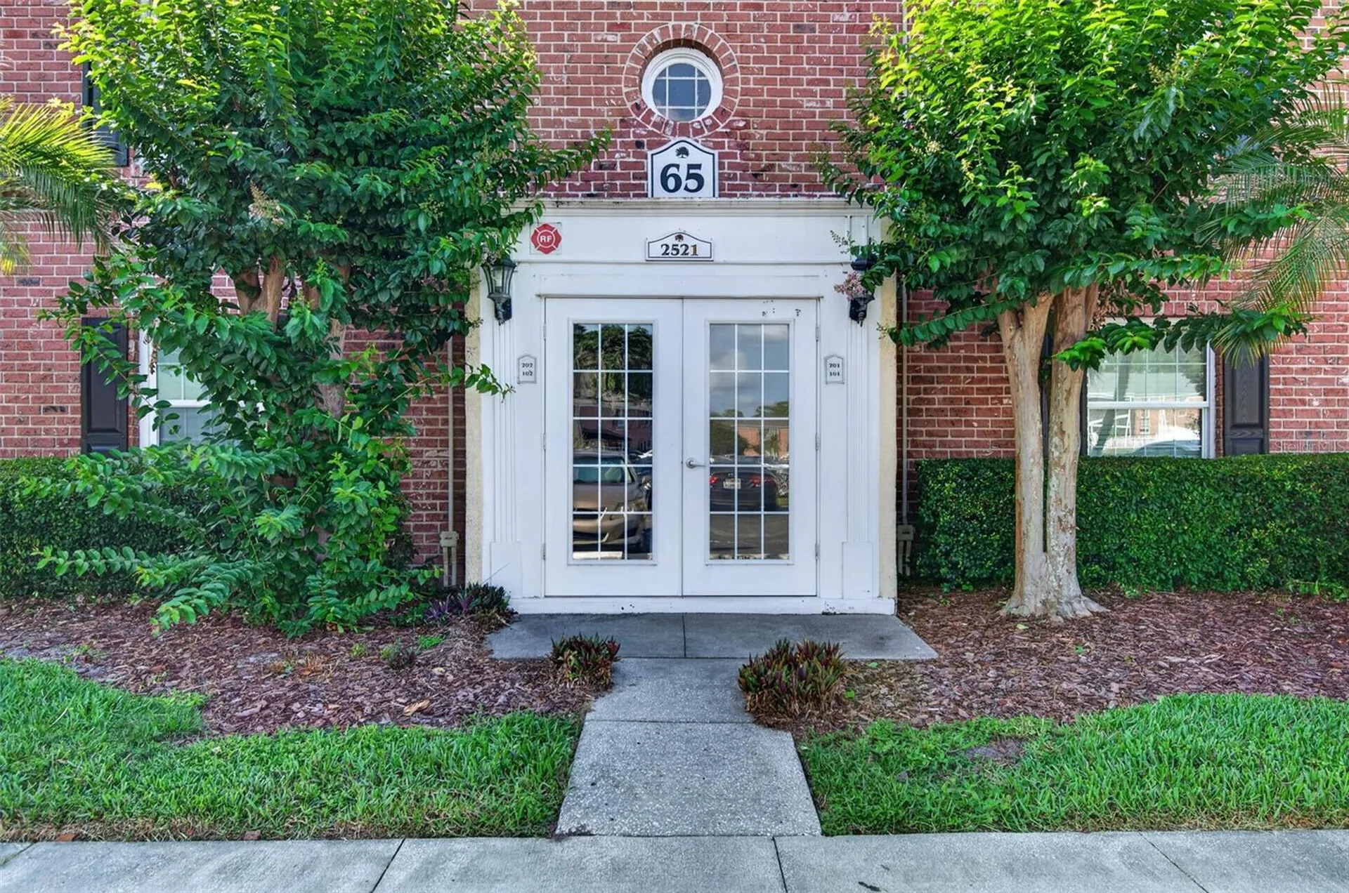 2521 Cedar Cypress Court Tampa FL 33618