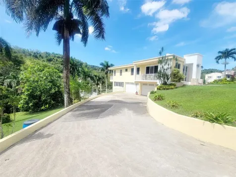 8C Clavel Street Dorado PR 00646