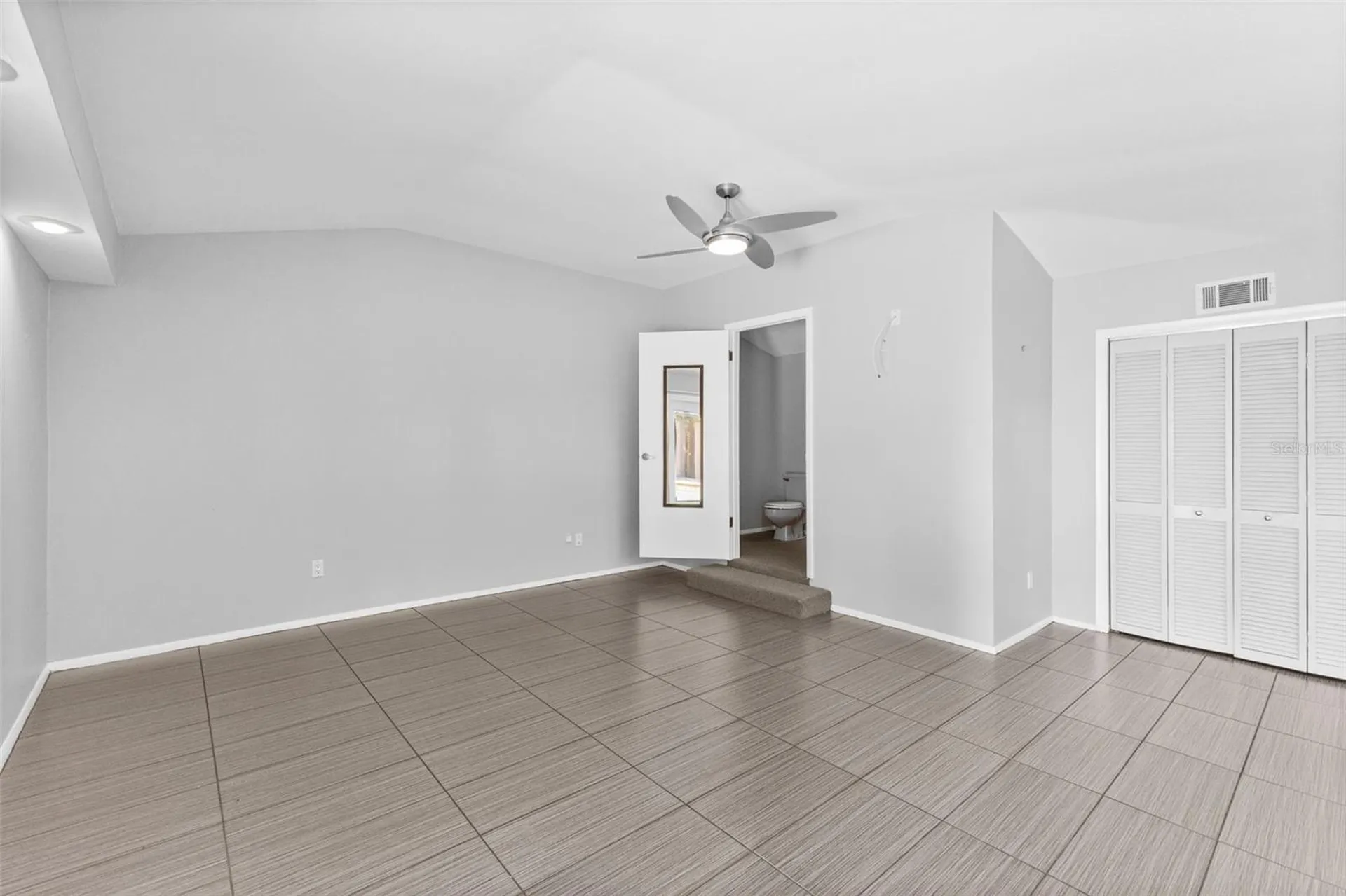 135 Aranda Street NE St Petersburg FL 33704