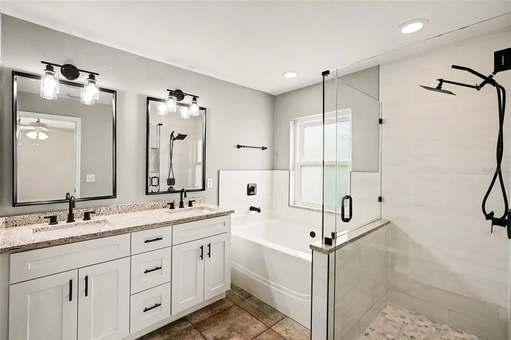203 NW 6th Place Cape Coral FL 33993