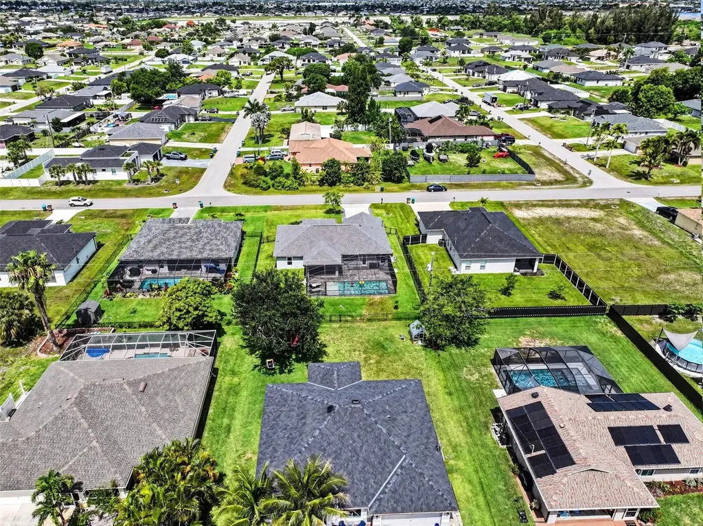 203 NW 6th Place Cape Coral FL 33993