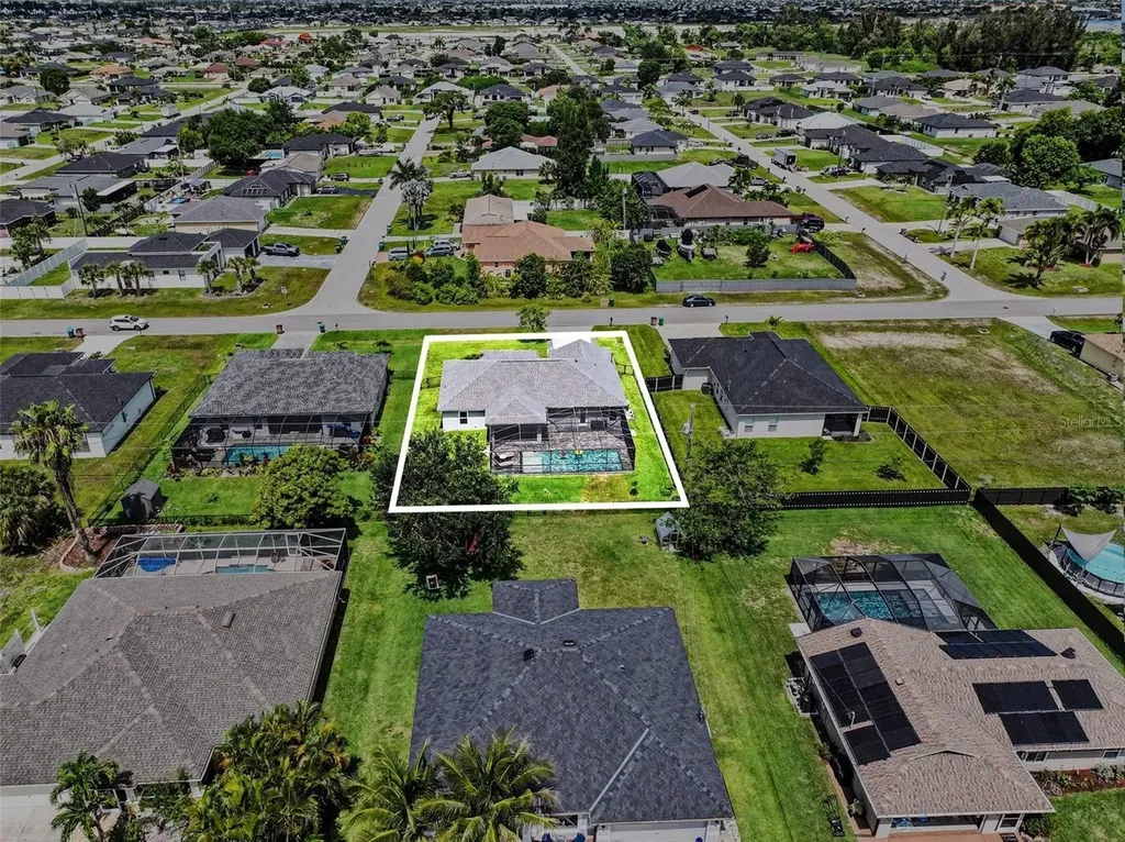 203 NW 6th Place Cape Coral FL 33993