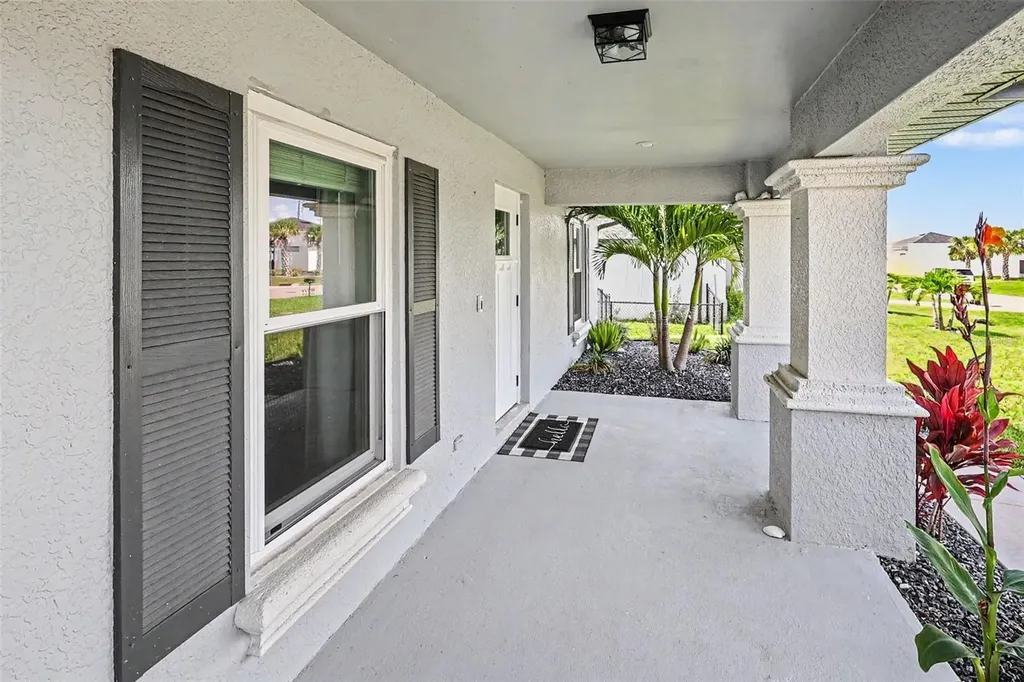 203 NW 6th Place Cape Coral FL 33993