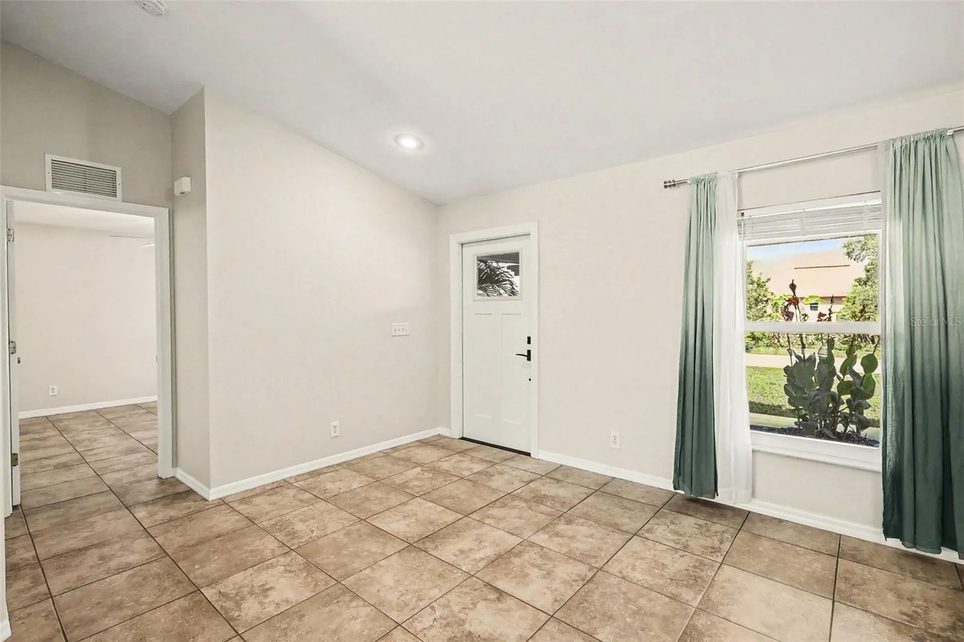 203 NW 6th Place Cape Coral FL 33993