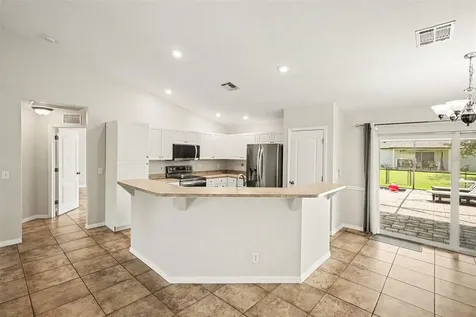 203 NW 6th Place Cape Coral FL 33993