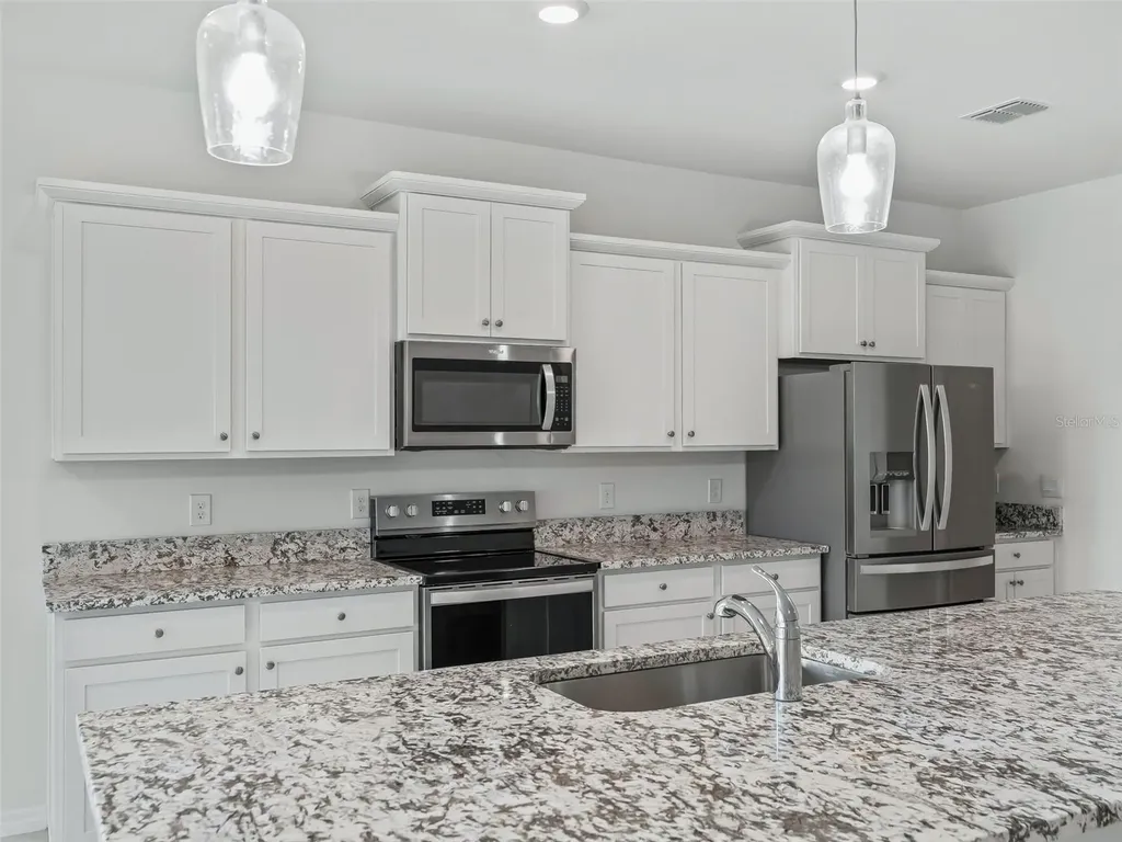 7889 Penrose Place Wildwood FL 34785