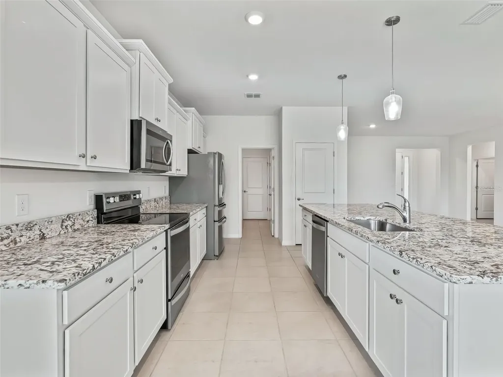 7889 Penrose Place Wildwood FL 34785