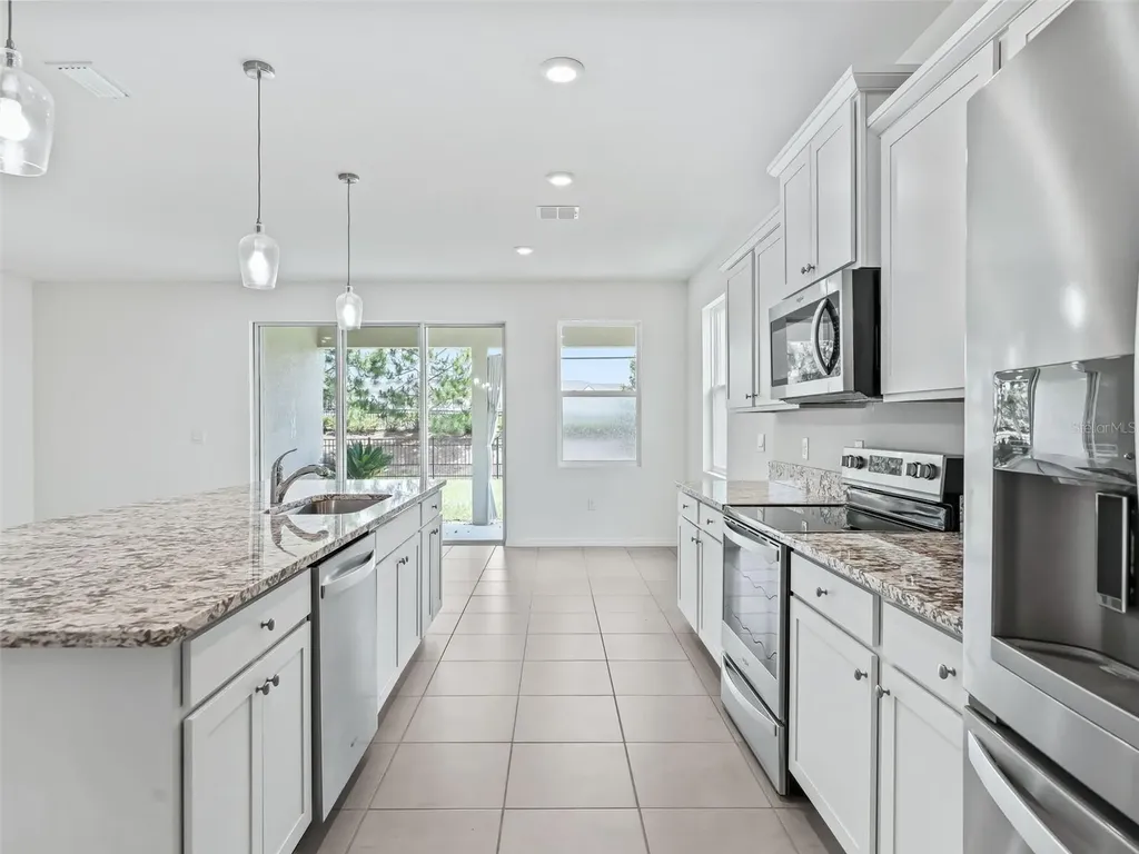 7889 Penrose Place Wildwood FL 34785