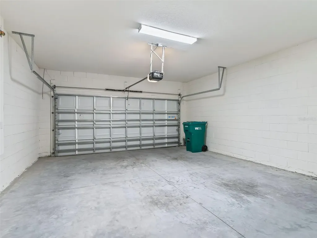7889 Penrose Place Wildwood FL 34785