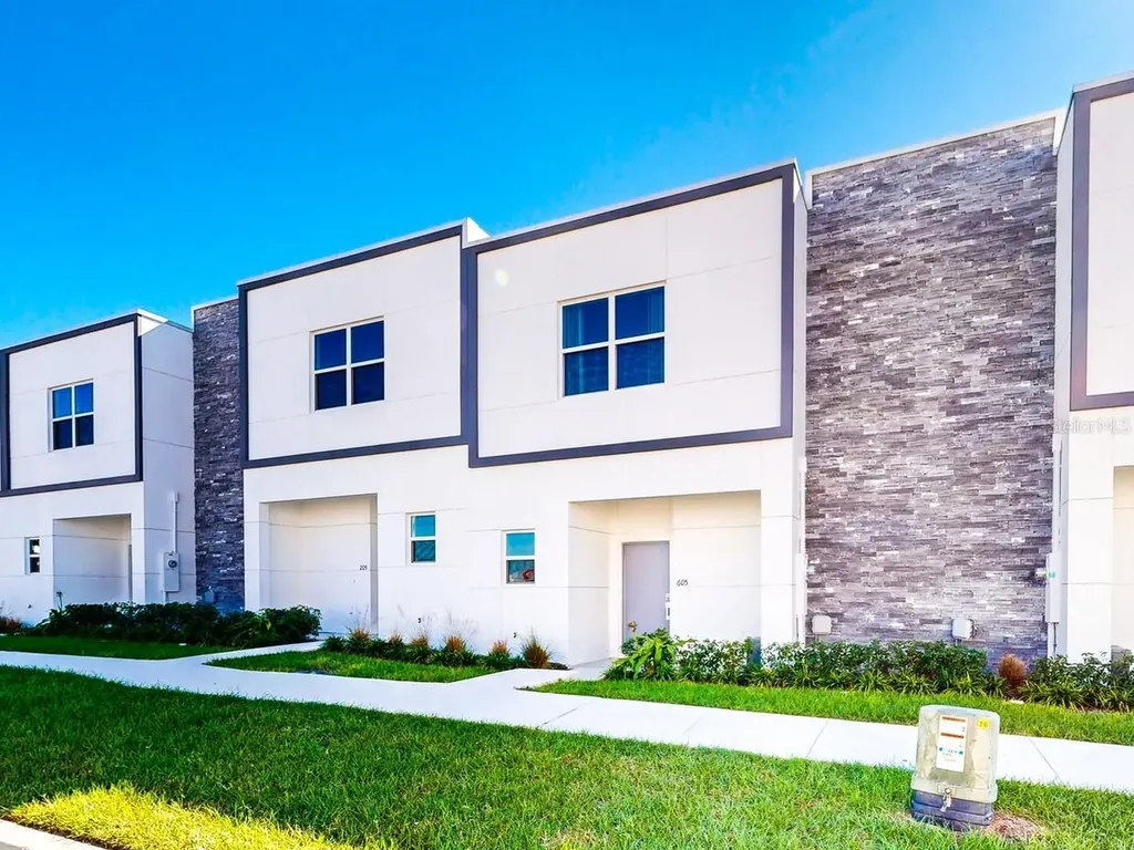 605 Trikomo Drive Davenport FL 33896