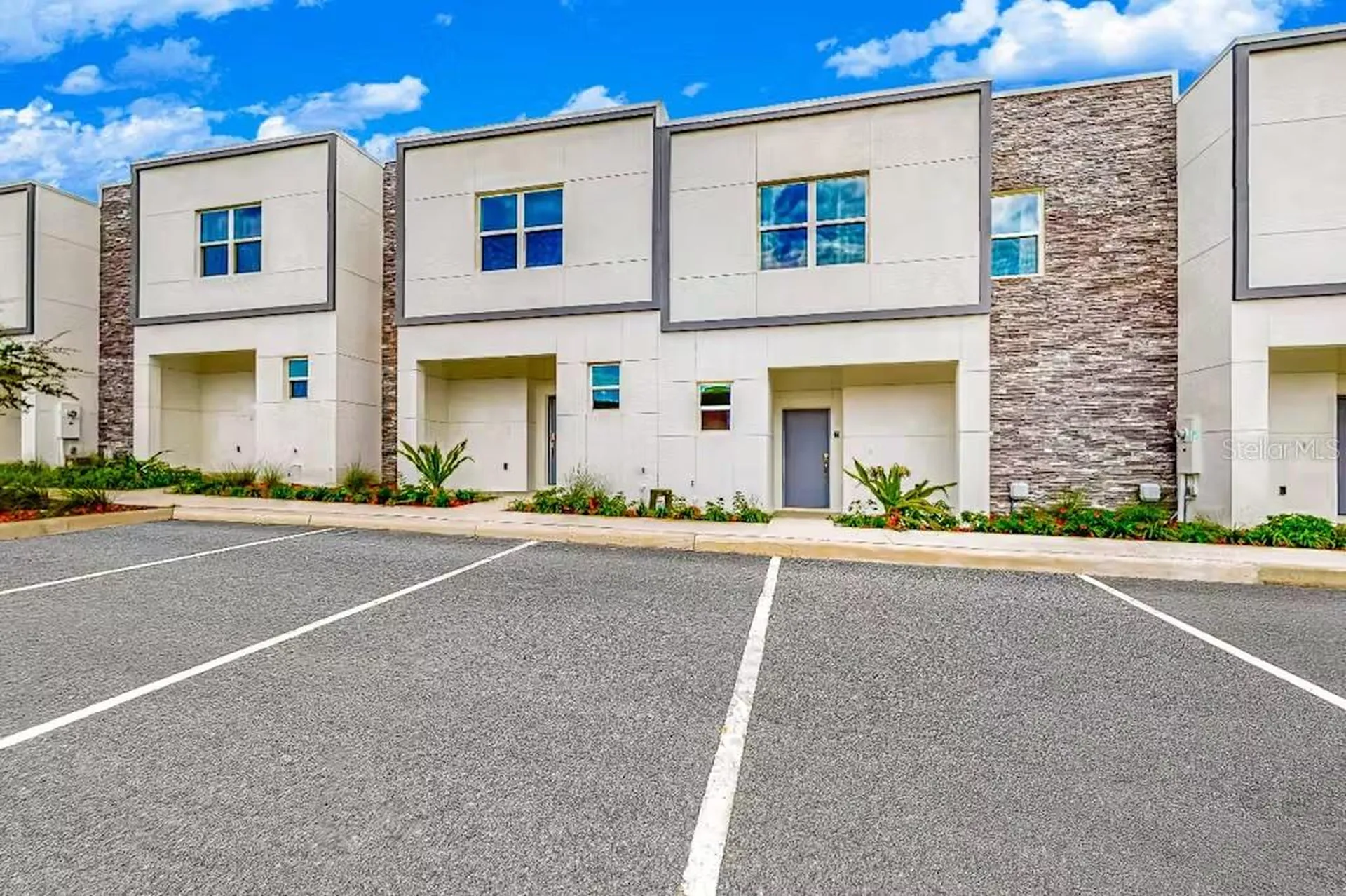 605 Trikomo Drive Davenport FL 33896