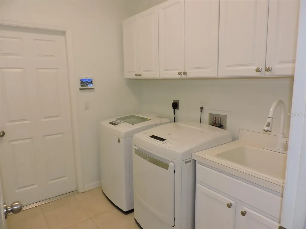 122 Clear Lake Drive Englewood FL 34223