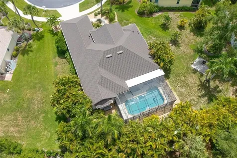 122 Clear Lake Drive Englewood FL 34223