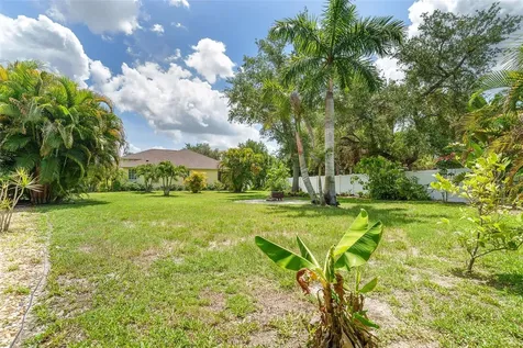 122 Clear Lake Drive Englewood FL 34223