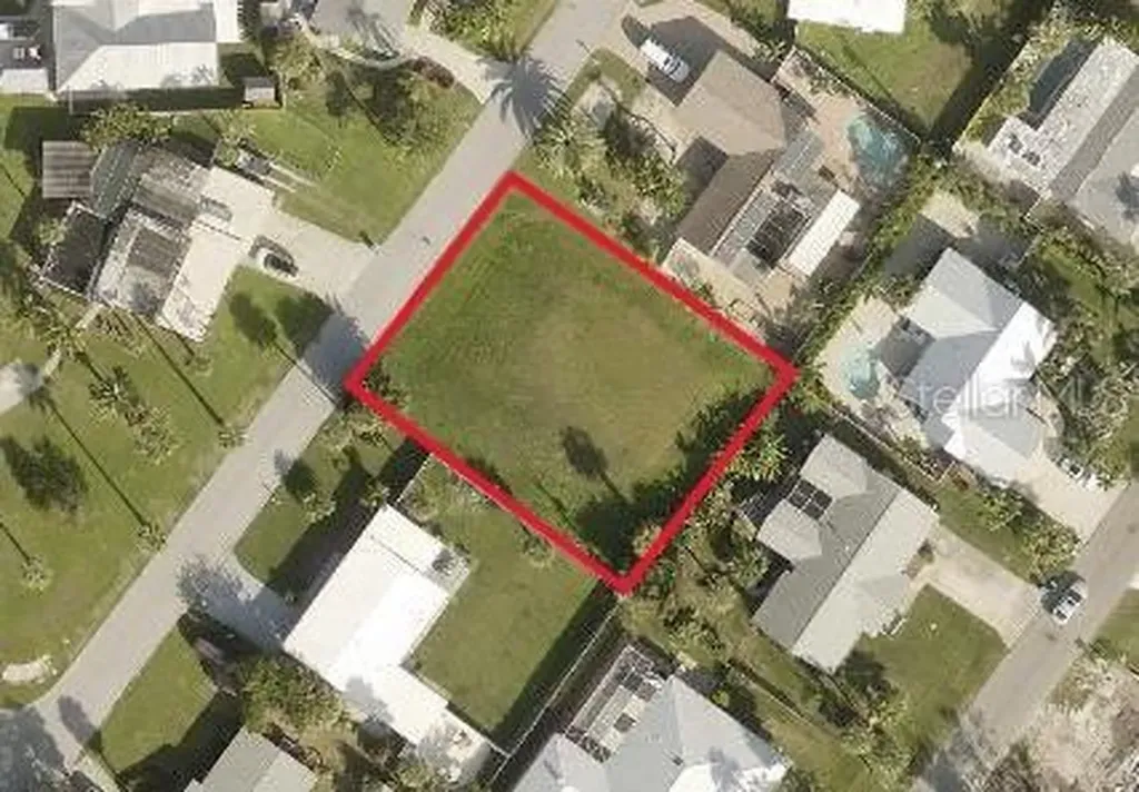 205 84th Street Holmes Beach FL 34217