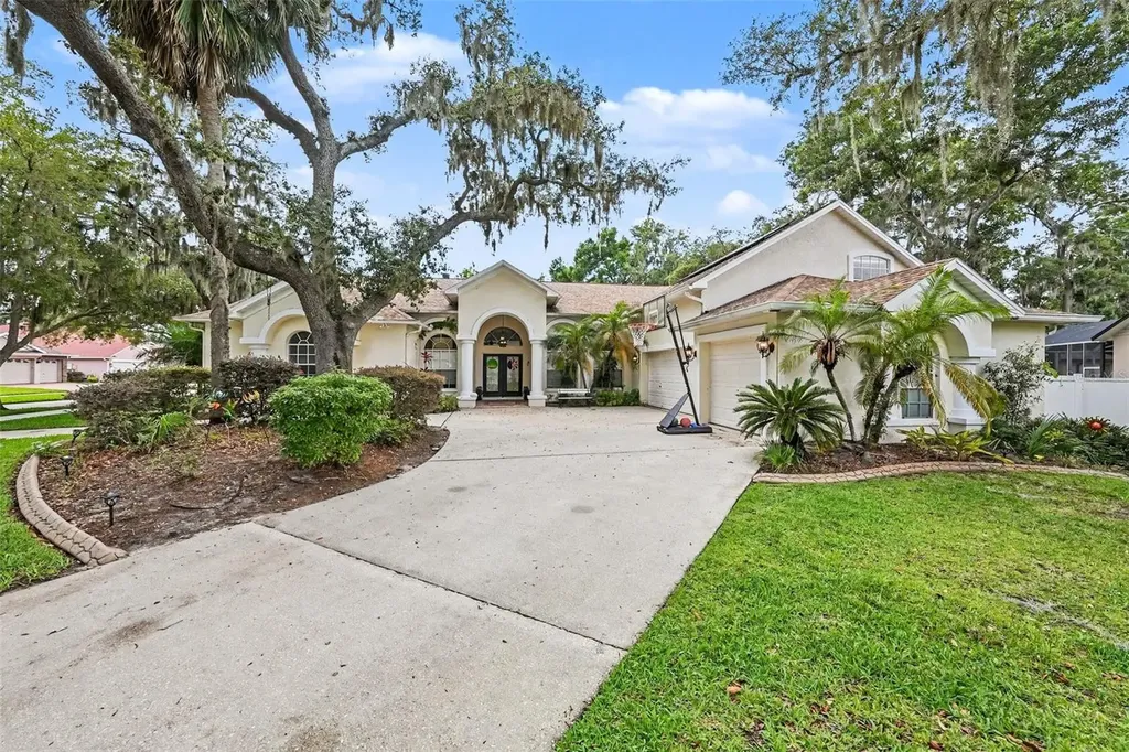 2528 Centennial Falcon Drive Valrico FL 33596