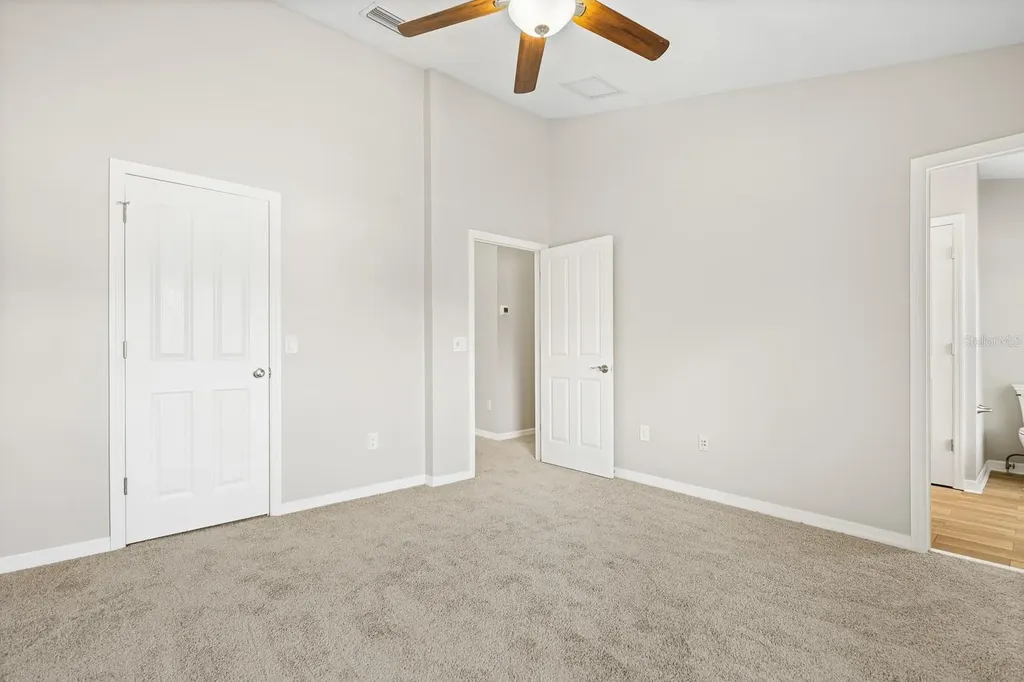 6123 Fishhawk Crossing Boulevard Lithia FL 33547
