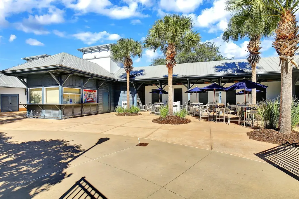 6123 Fishhawk Crossing Boulevard Lithia FL 33547