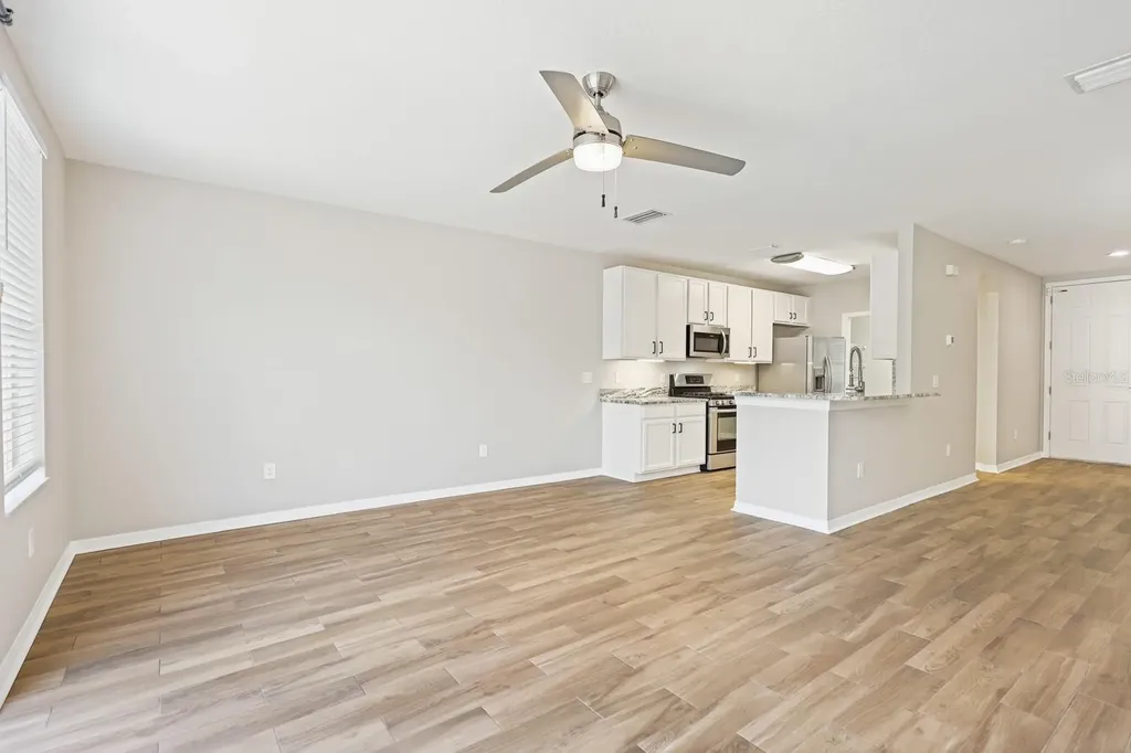 6123 Fishhawk Crossing Boulevard Lithia FL 33547
